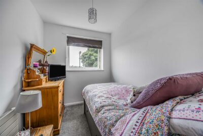 house for sale collier close