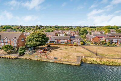 house for sale collier close