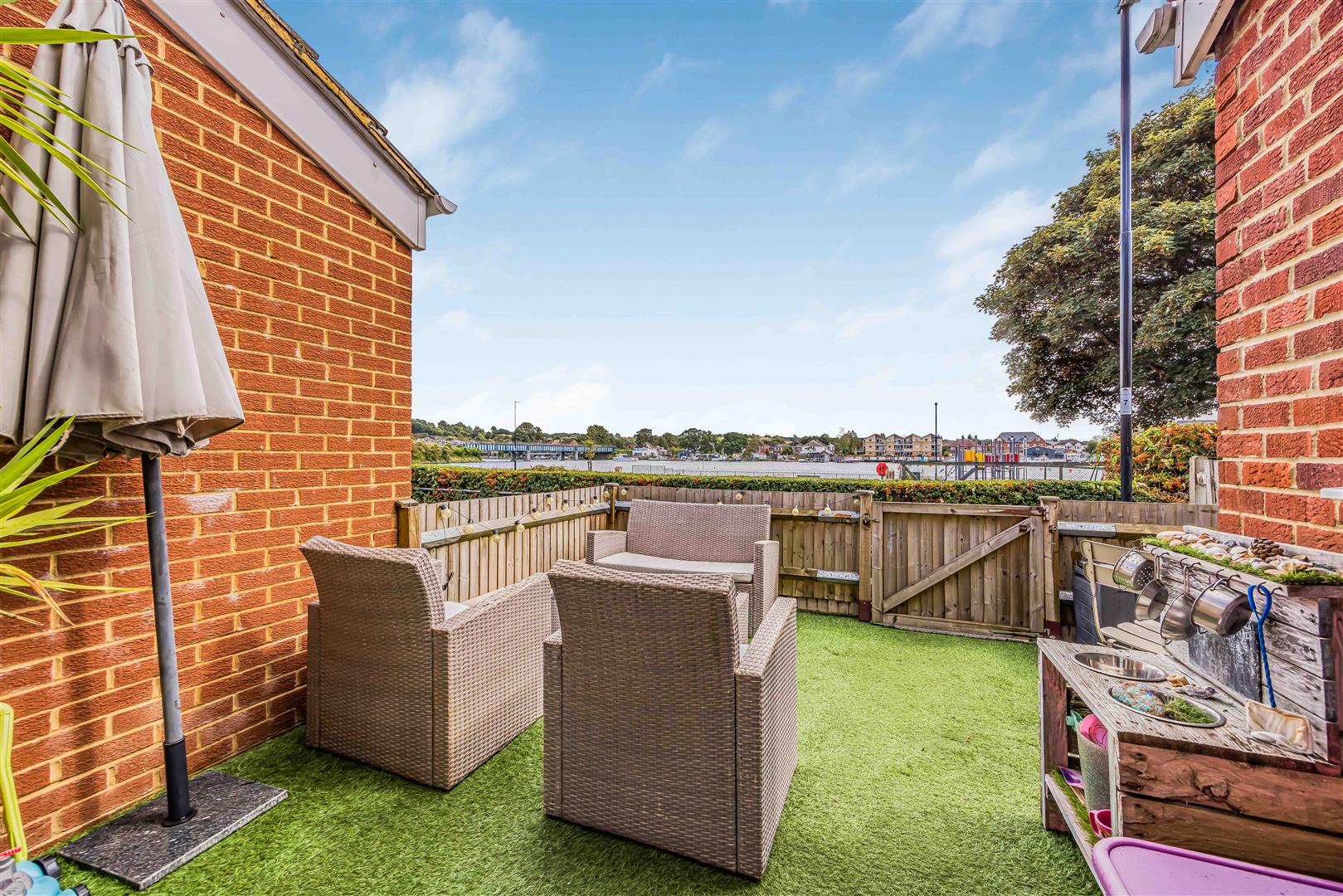 house for sale collier close