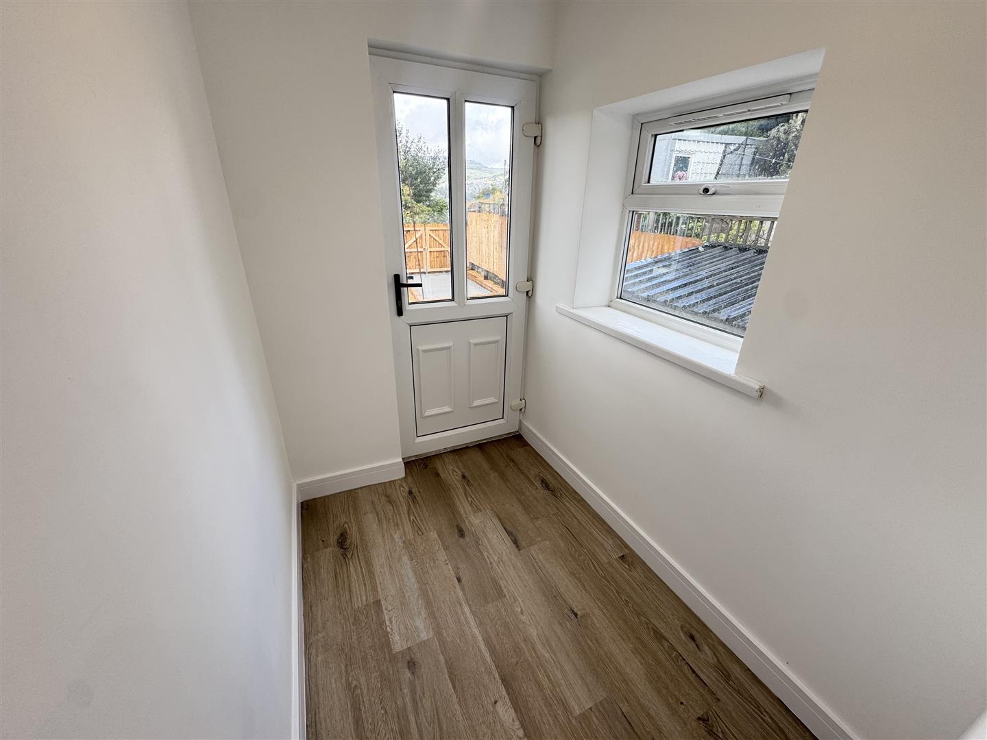 house - terraced for rent maesyffynon terrace