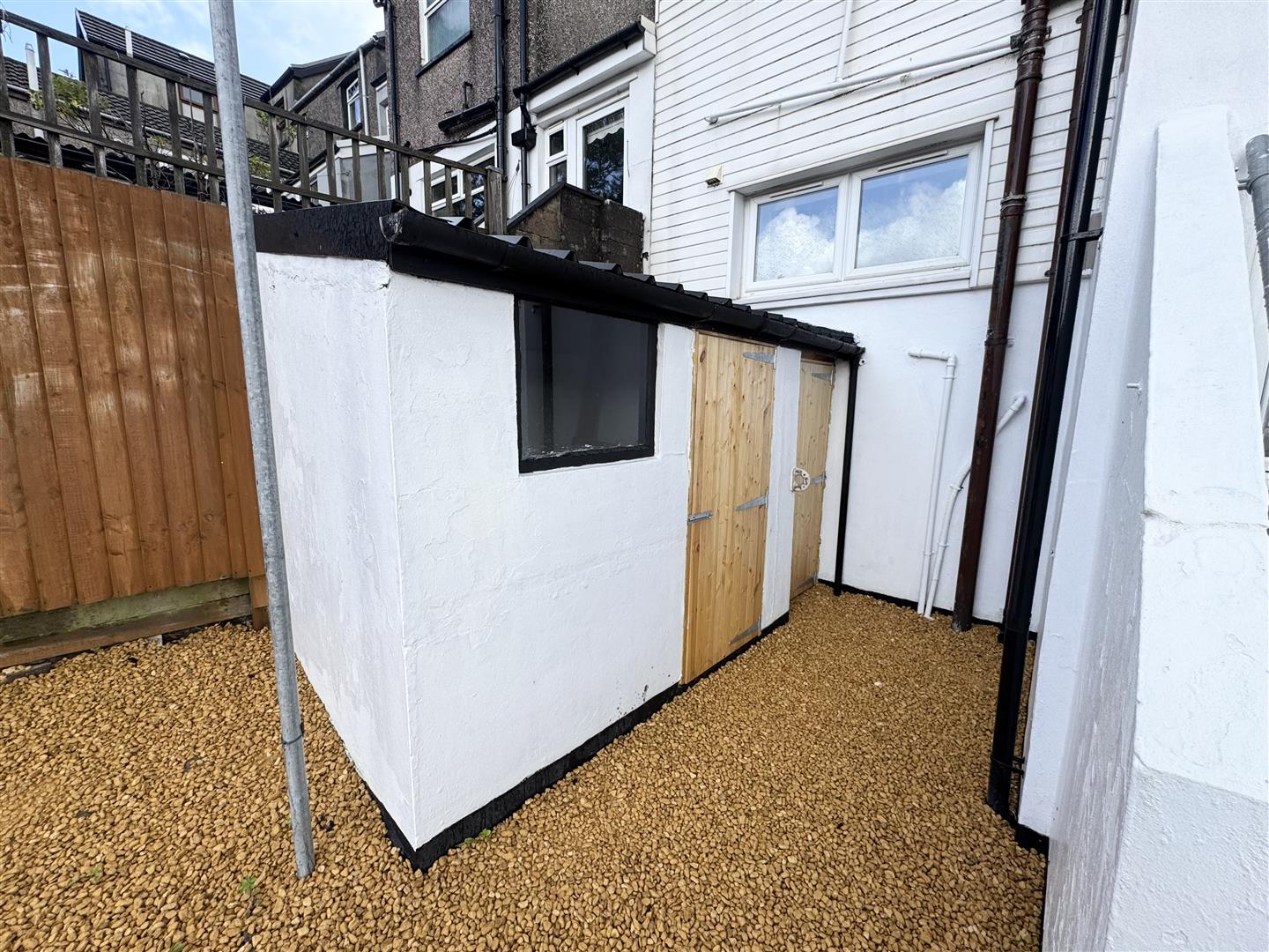 house - terraced for rent maesyffynon terrace