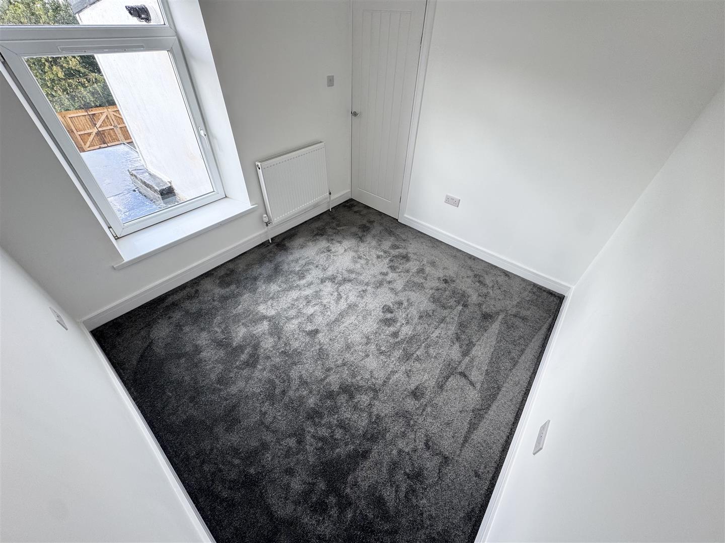 house - terraced for rent maesyffynon terrace