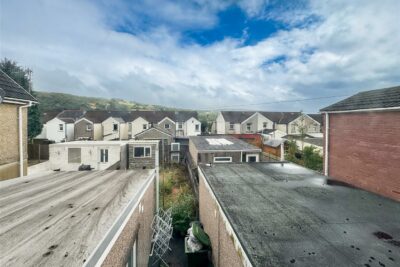 house - terraced for sale queen street