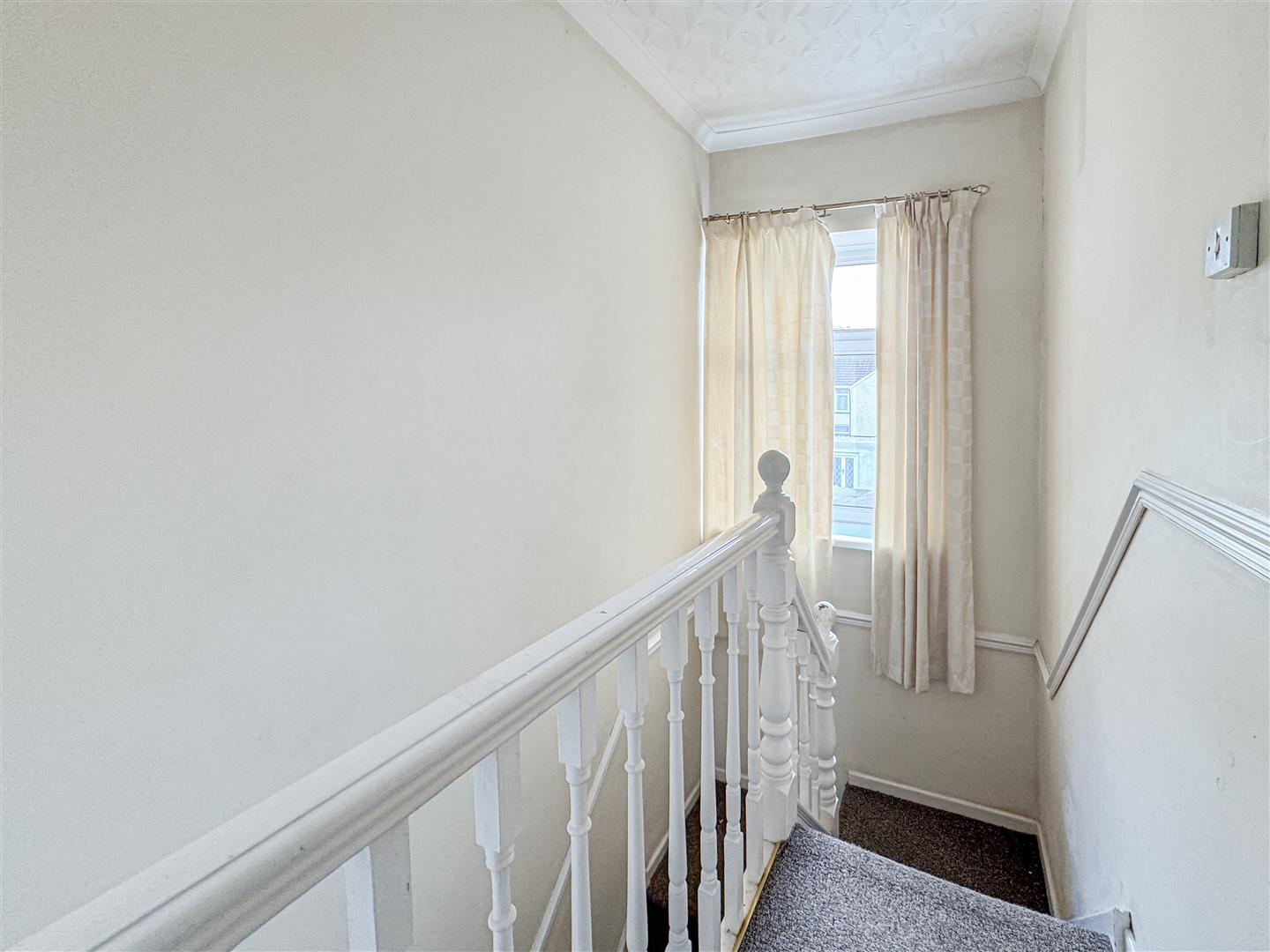 house - terraced for sale queen street