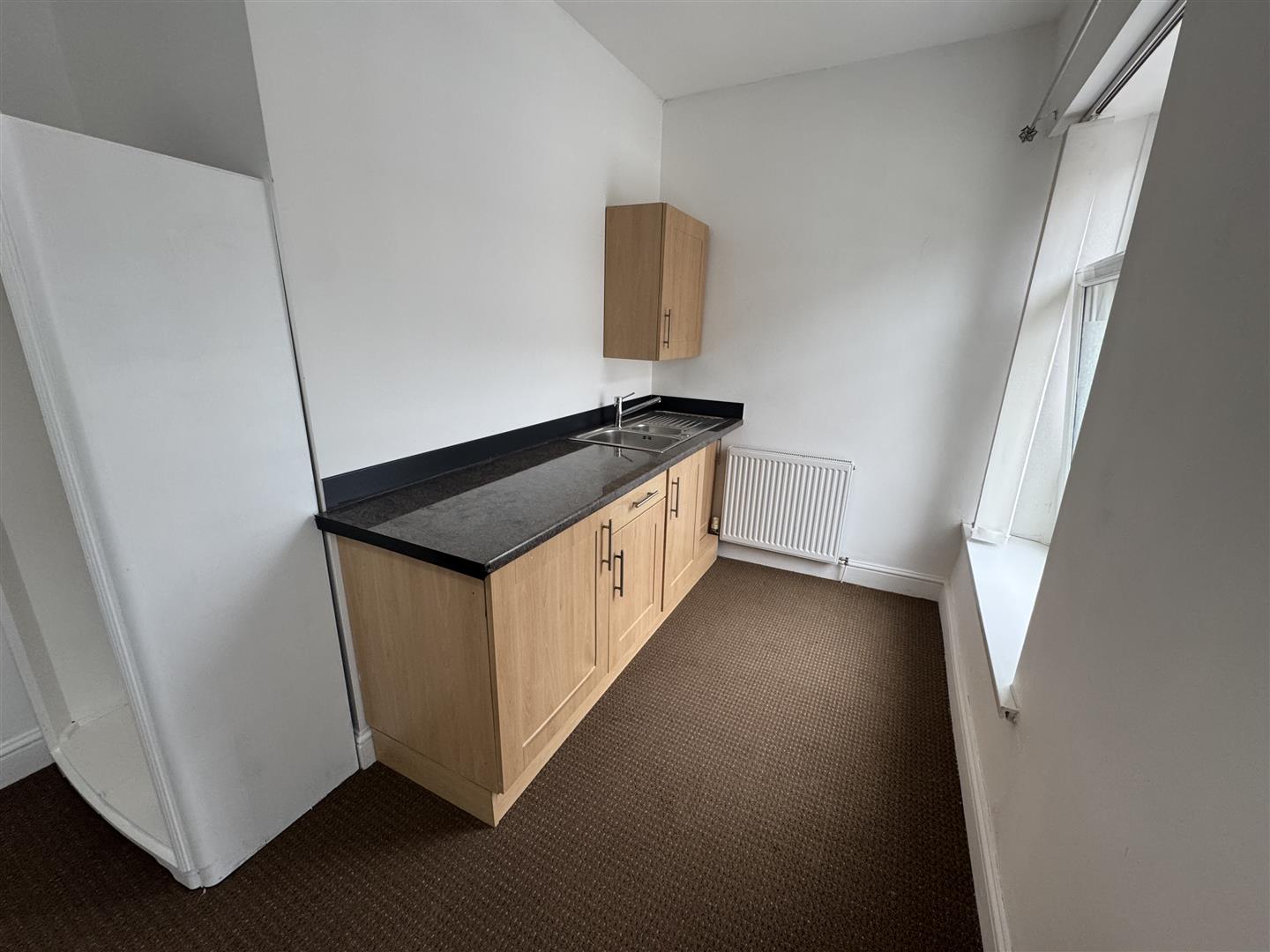 flat for rent wood road