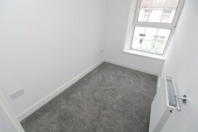 house - terraced for rent seymour street