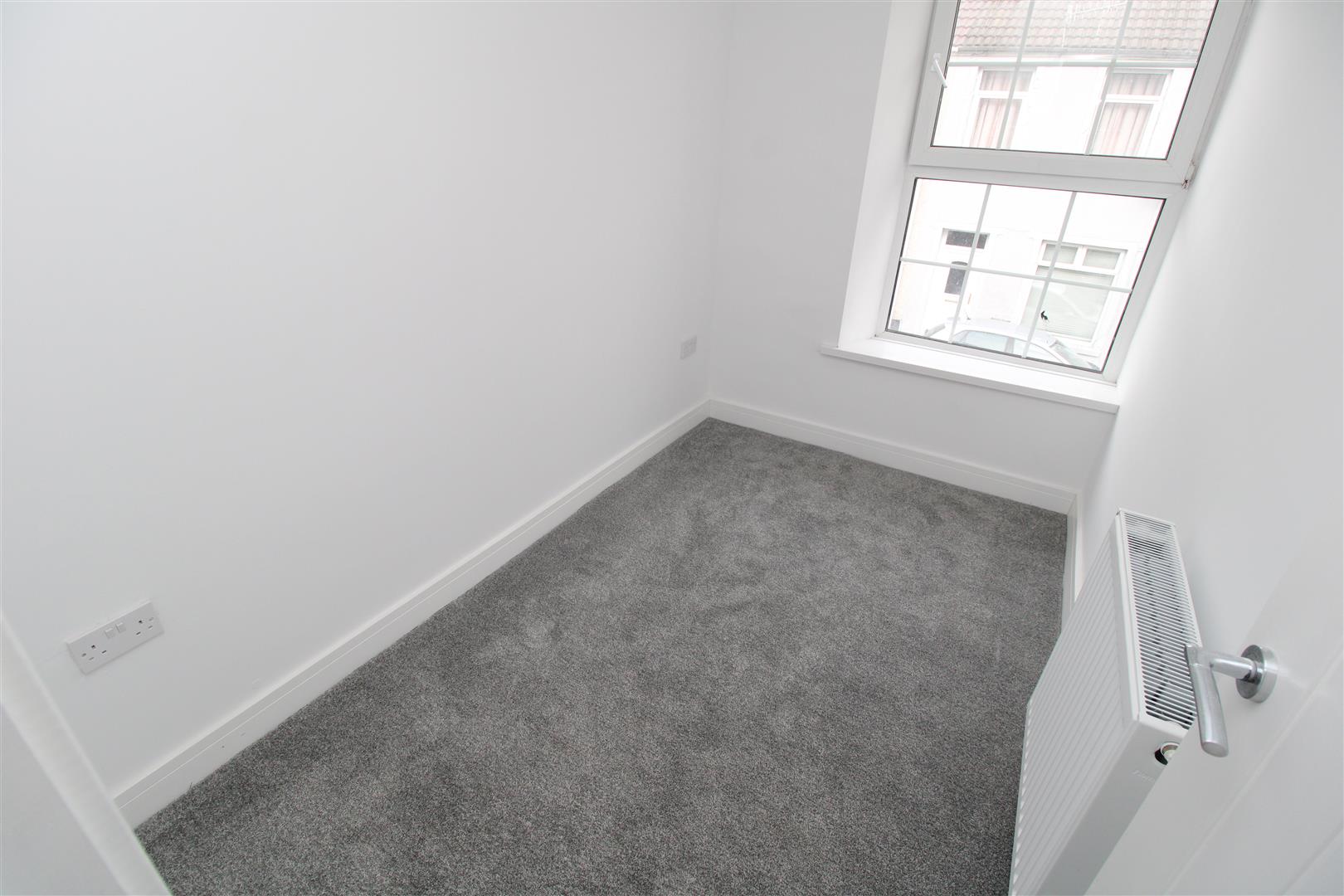 house - terraced for rent seymour street
