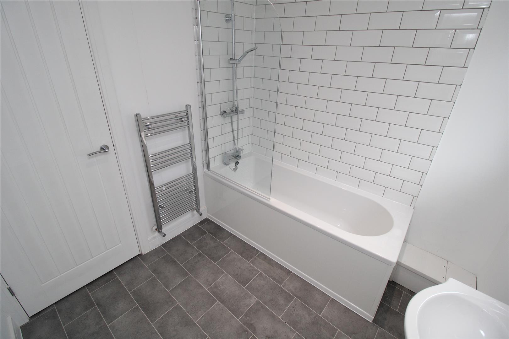 house - terraced for rent seymour street