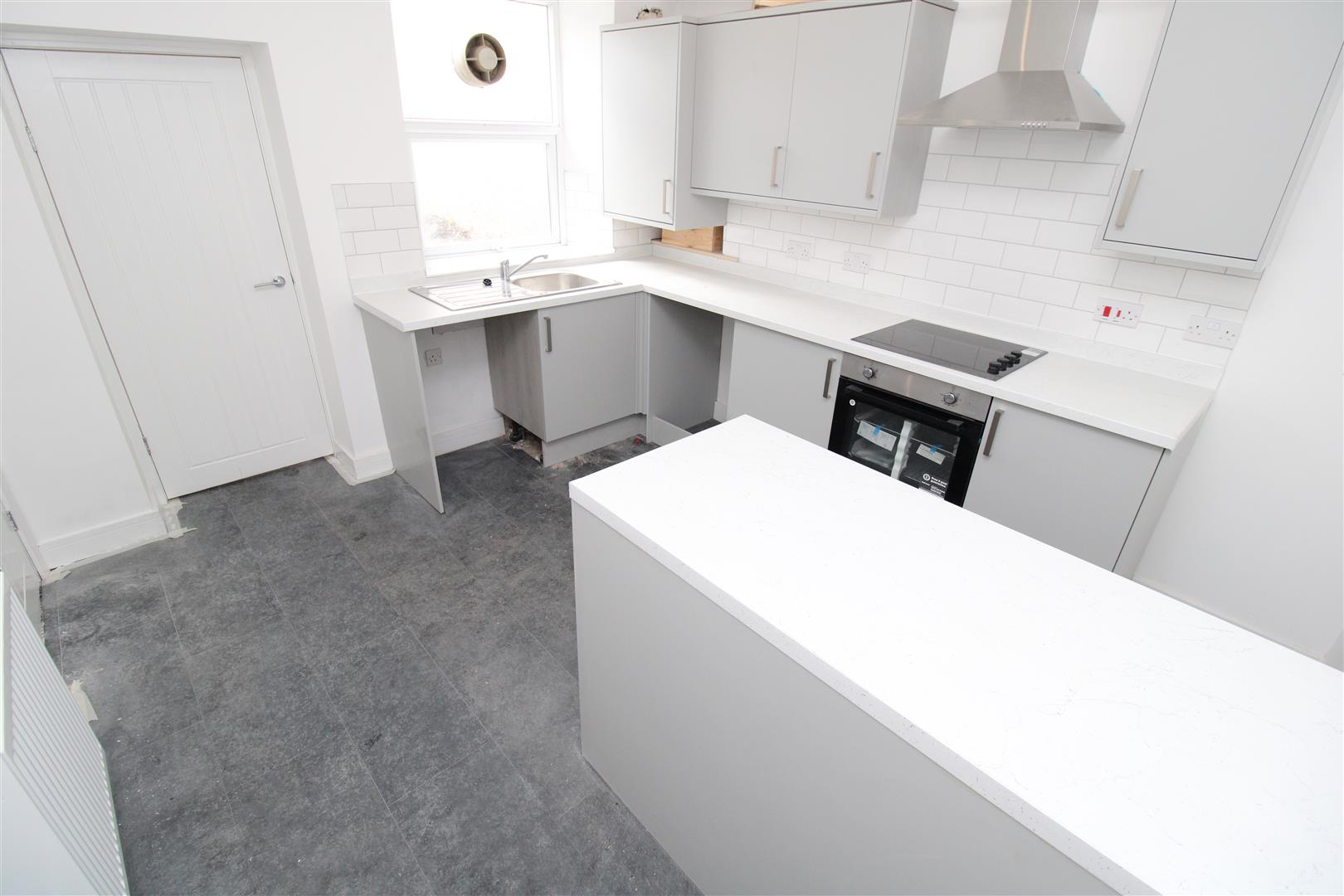 house - terraced for rent seymour street