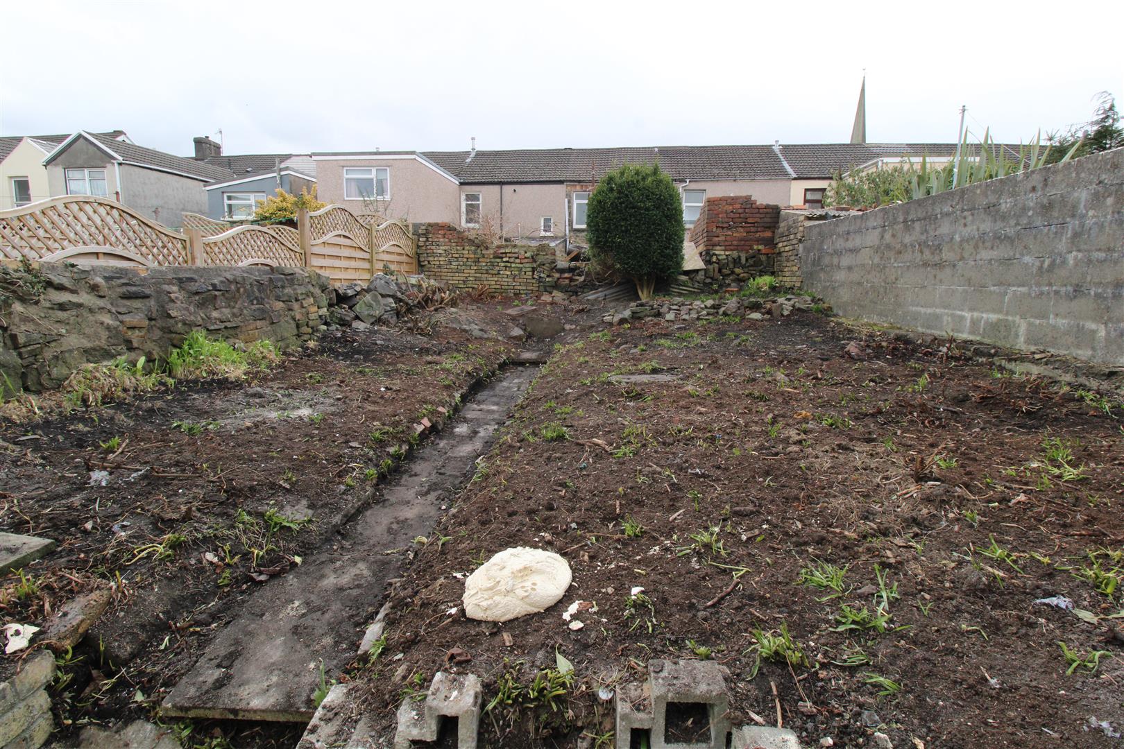 house - terraced for rent seymour street