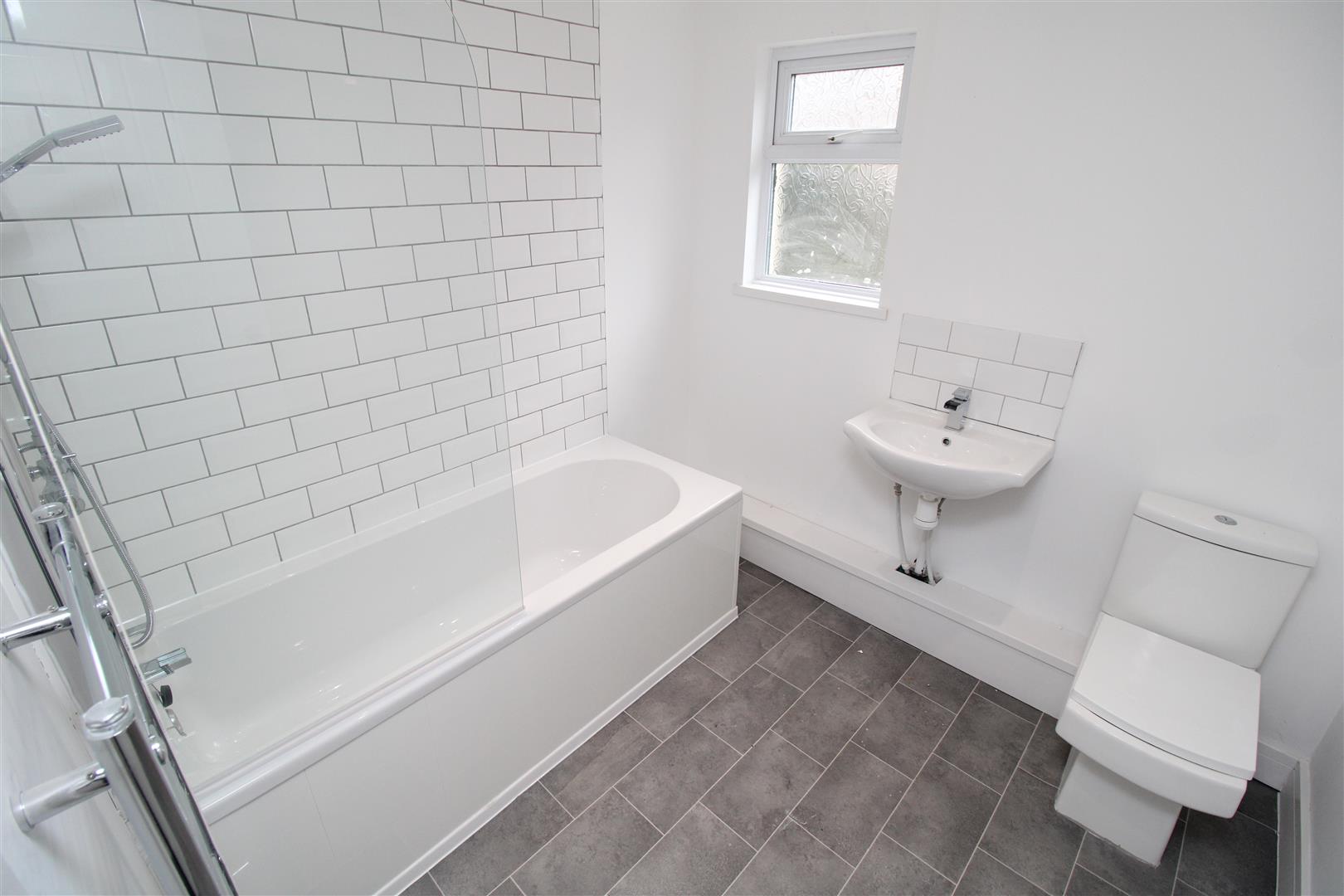 house - terraced for rent seymour street