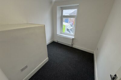 house for rent glamorgan street