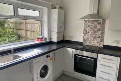 house for rent whitting street