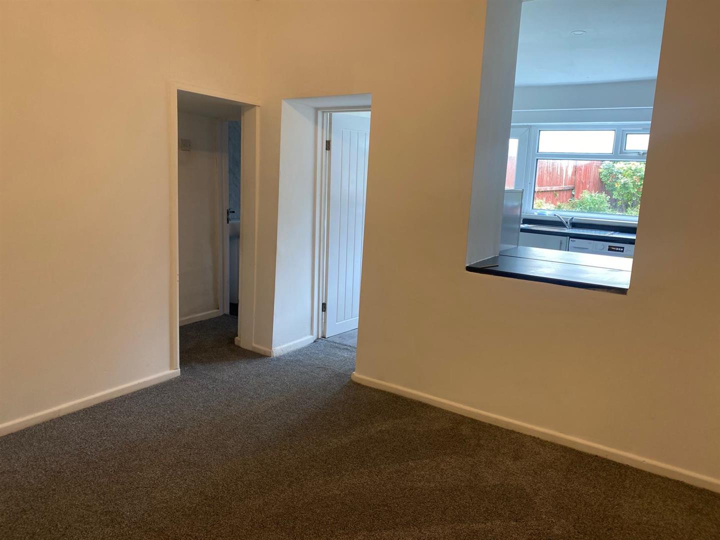 house for rent whitting street