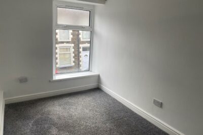 house for rent whitting street