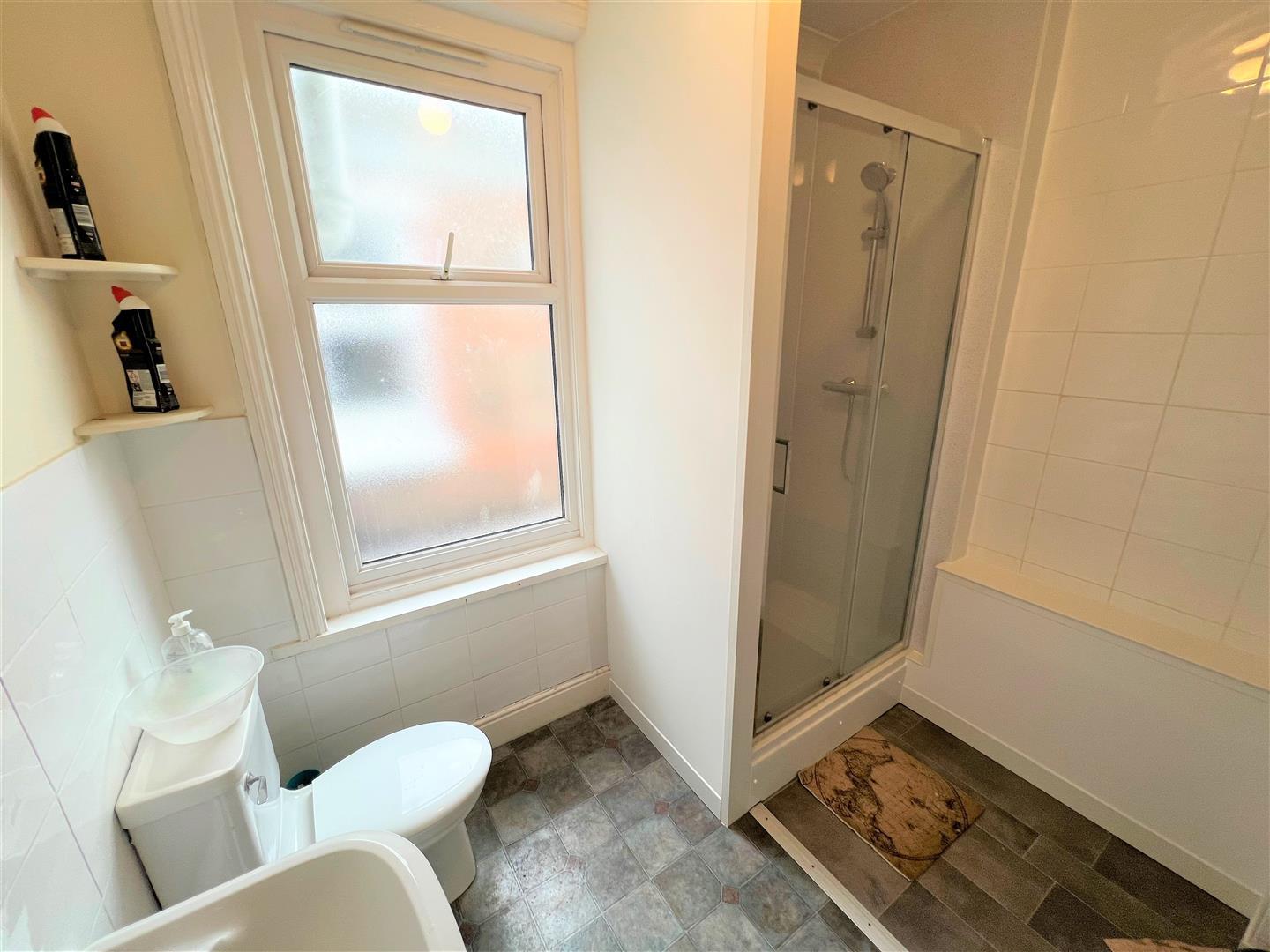 barn conversion for rent wisborough road