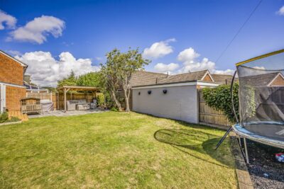 house - detached for sale horndean road