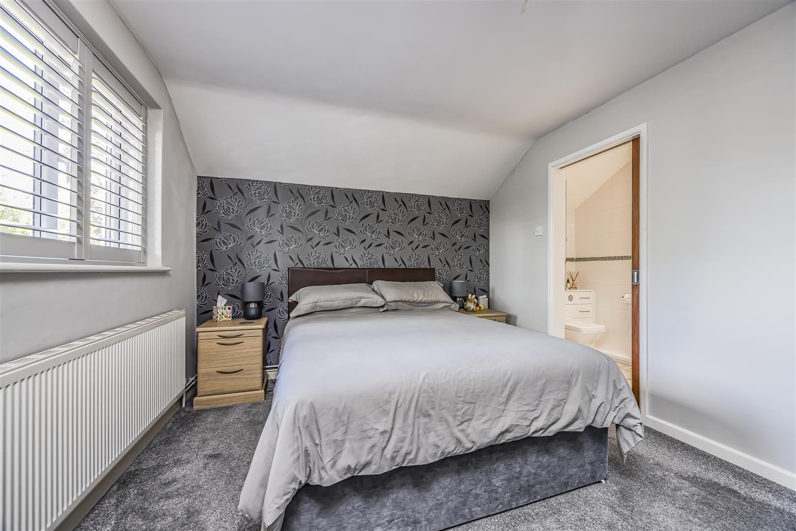 house - detached for sale horndean road
