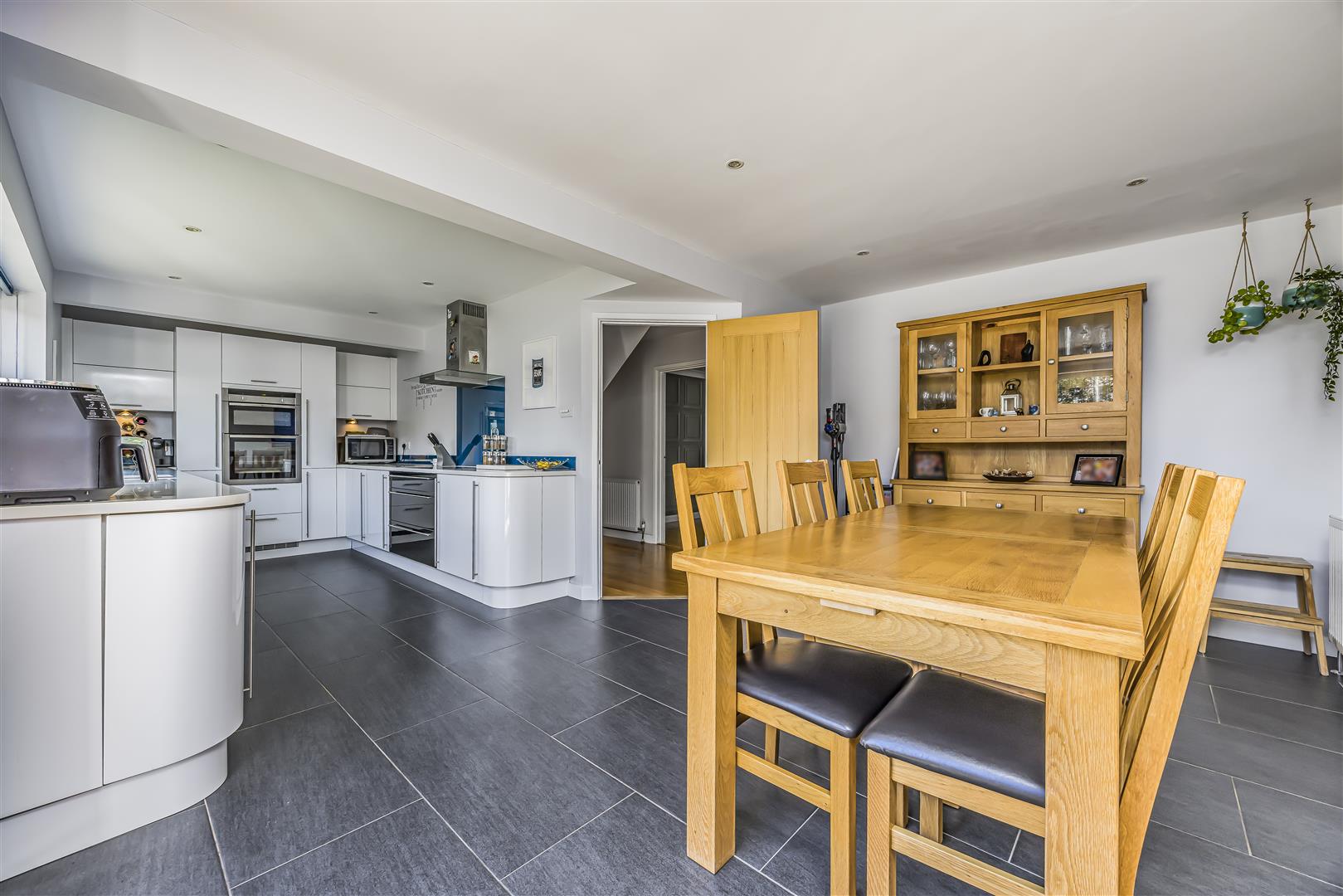 house - detached for sale horndean road