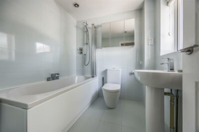 house - detached for sale horndean road