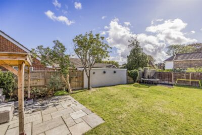 house - detached for sale horndean road