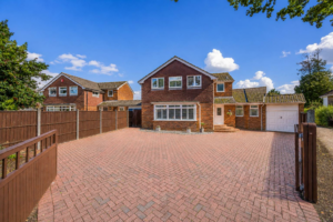 house - detached for sale horndean road