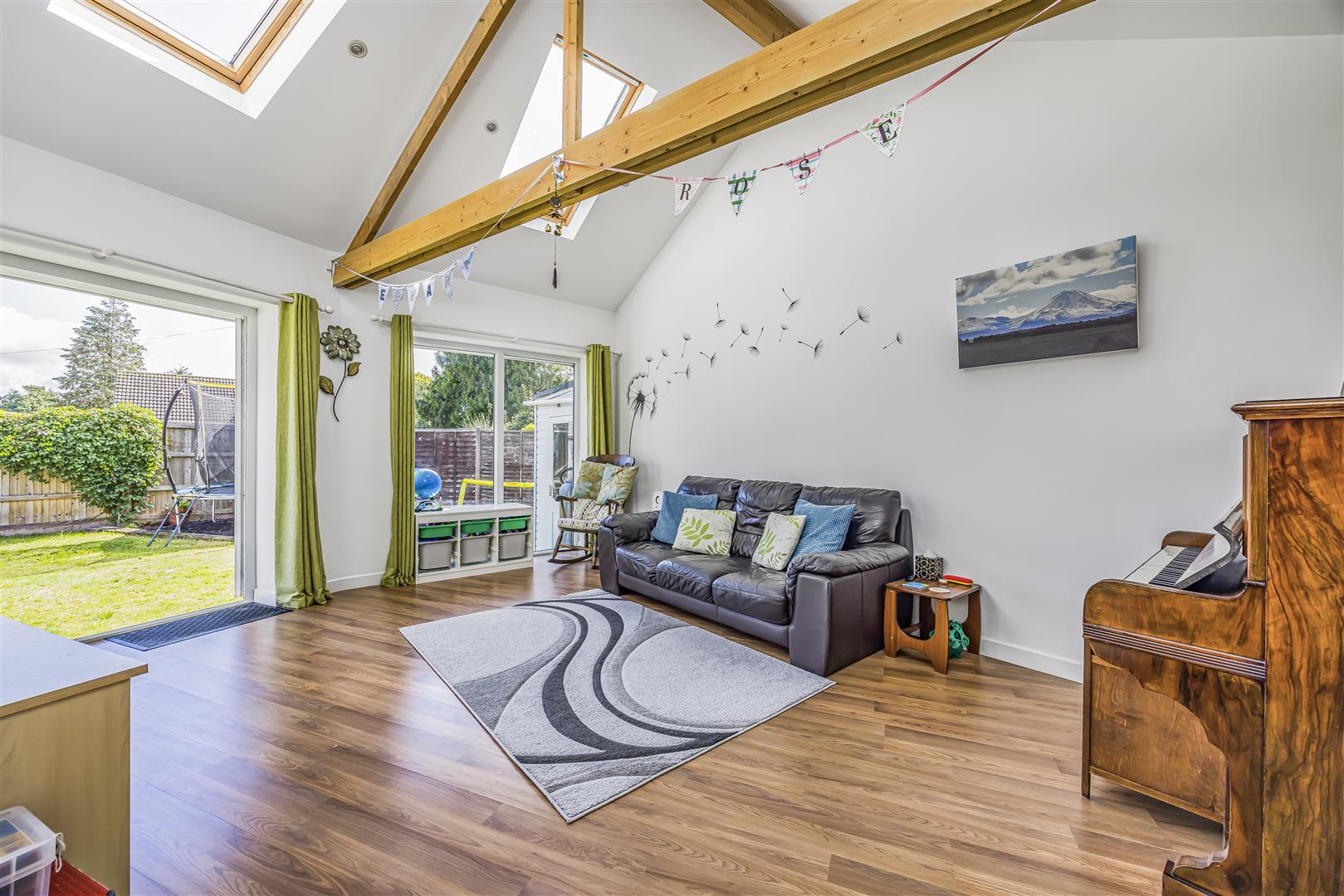 house - detached for sale horndean road