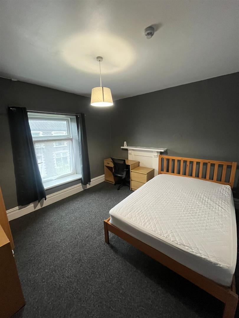 room for rent wood road