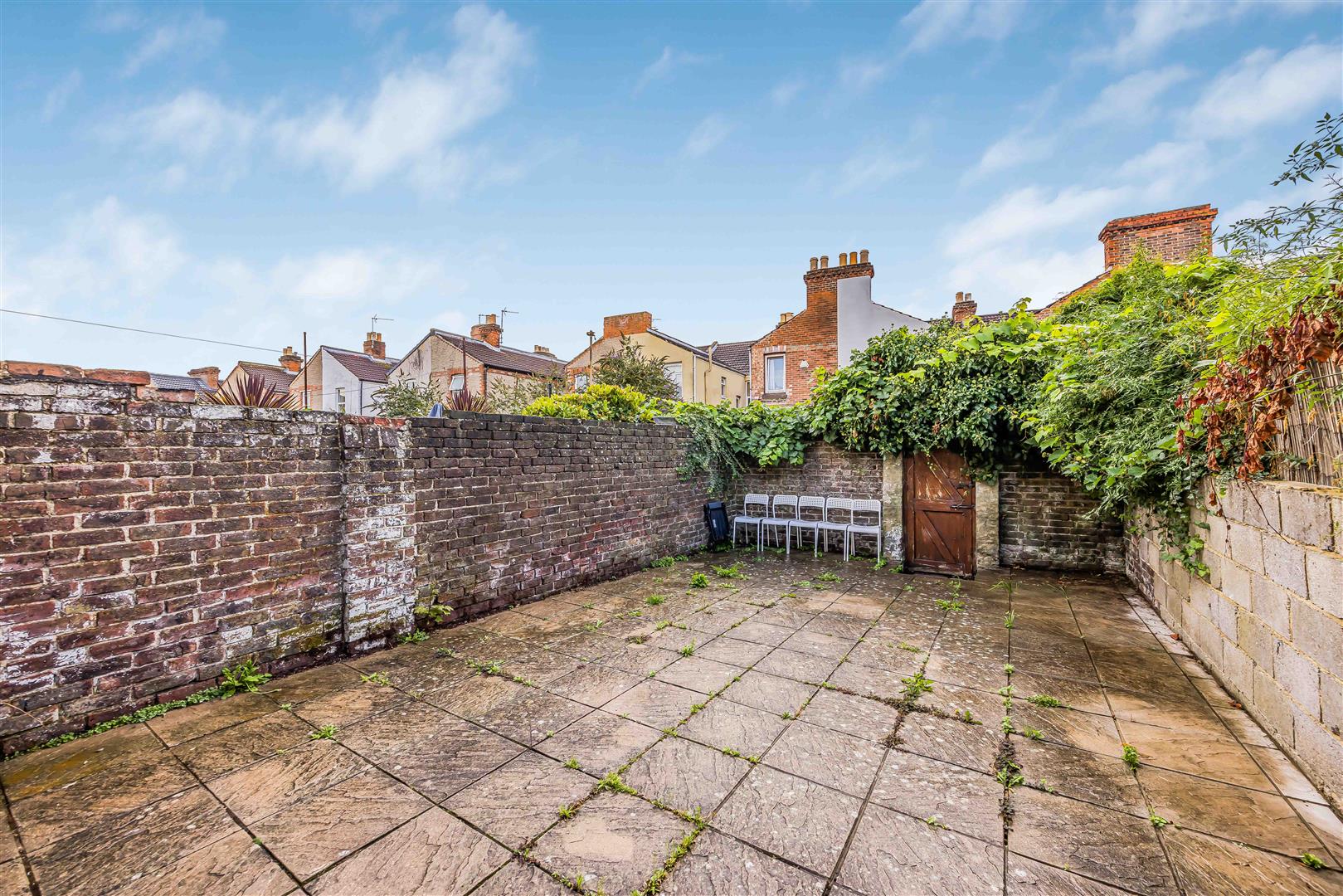 house for sale fawcett road