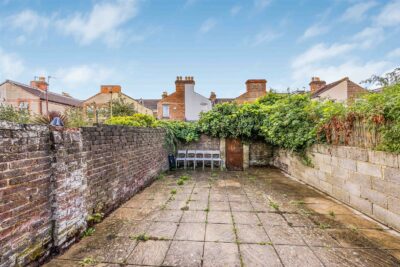 house for sale fawcett road