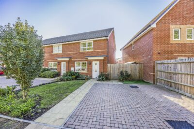 house for sale bosham gardens