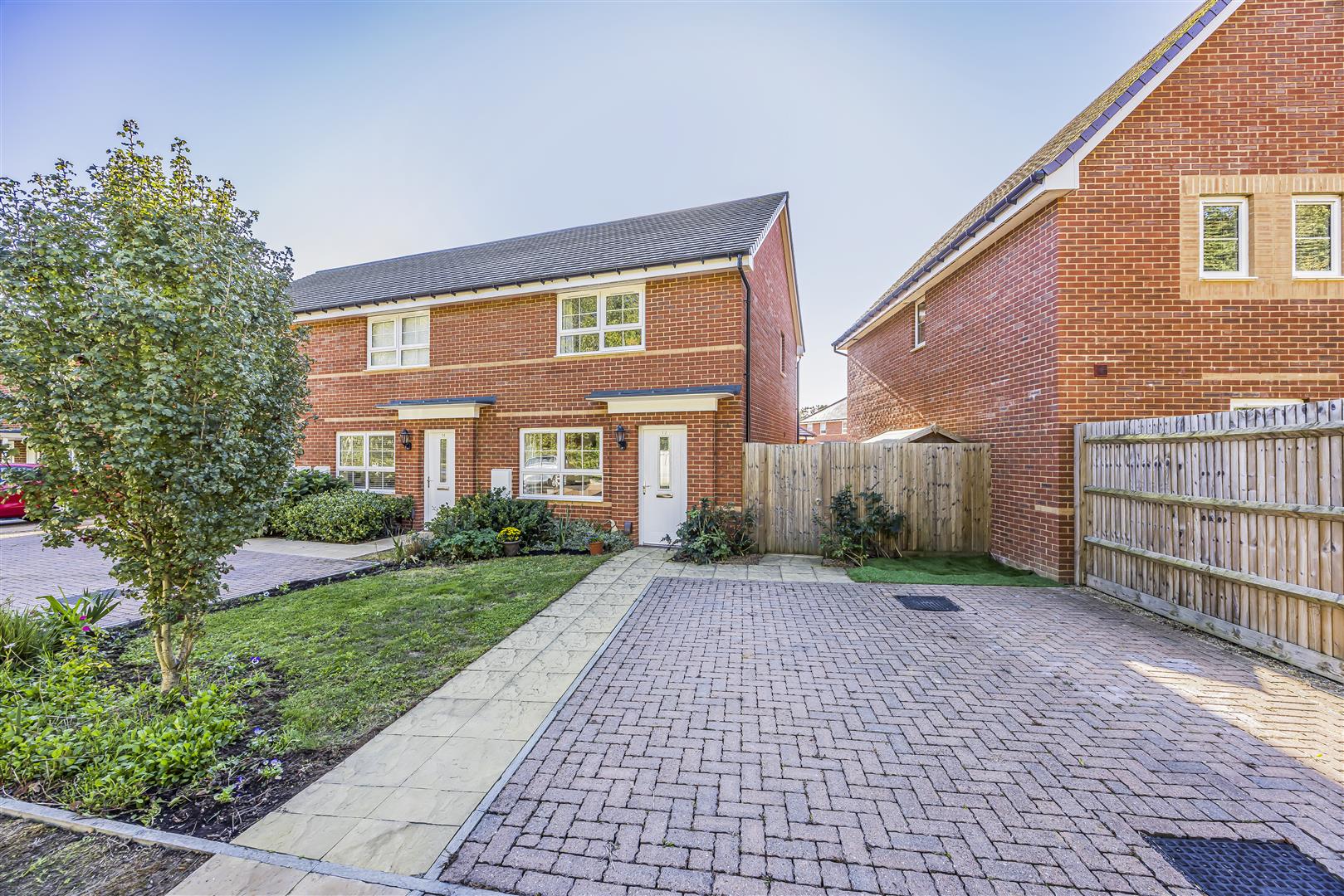 house for sale bosham gardens