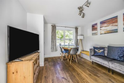 house for sale bosham gardens