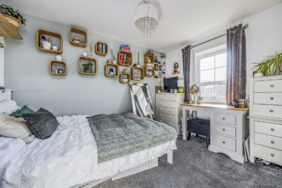 house for sale bosham gardens