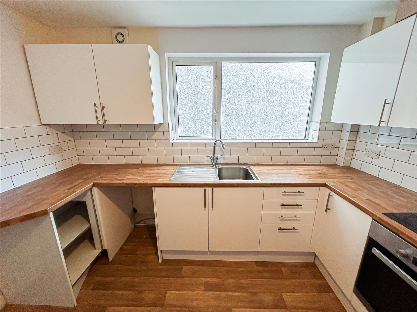 house - terraced for sale morgans road