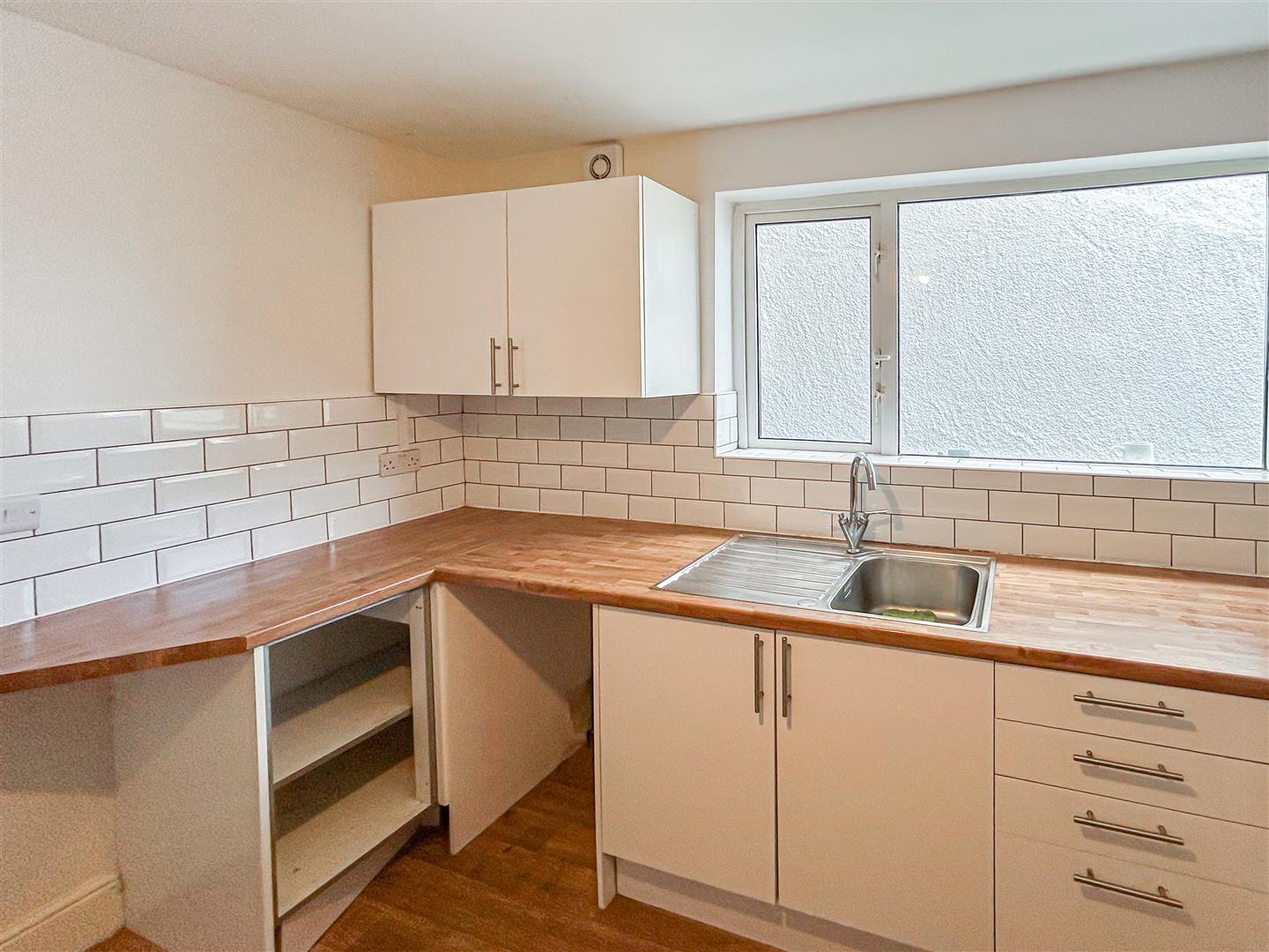 house - terraced for sale morgans road