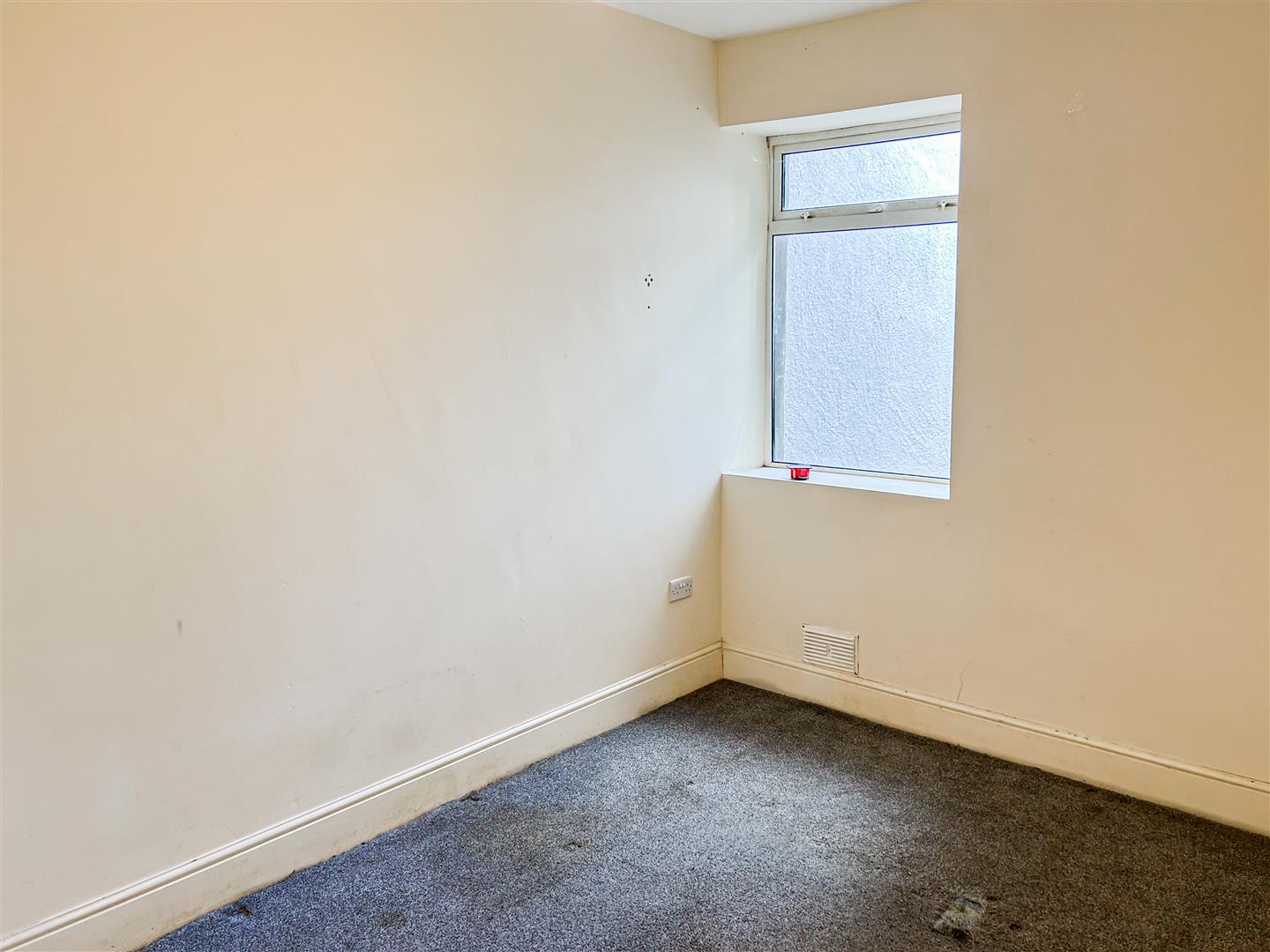 house - terraced for sale morgans road