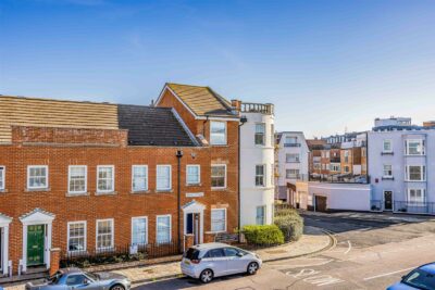 flat for sale white hart road