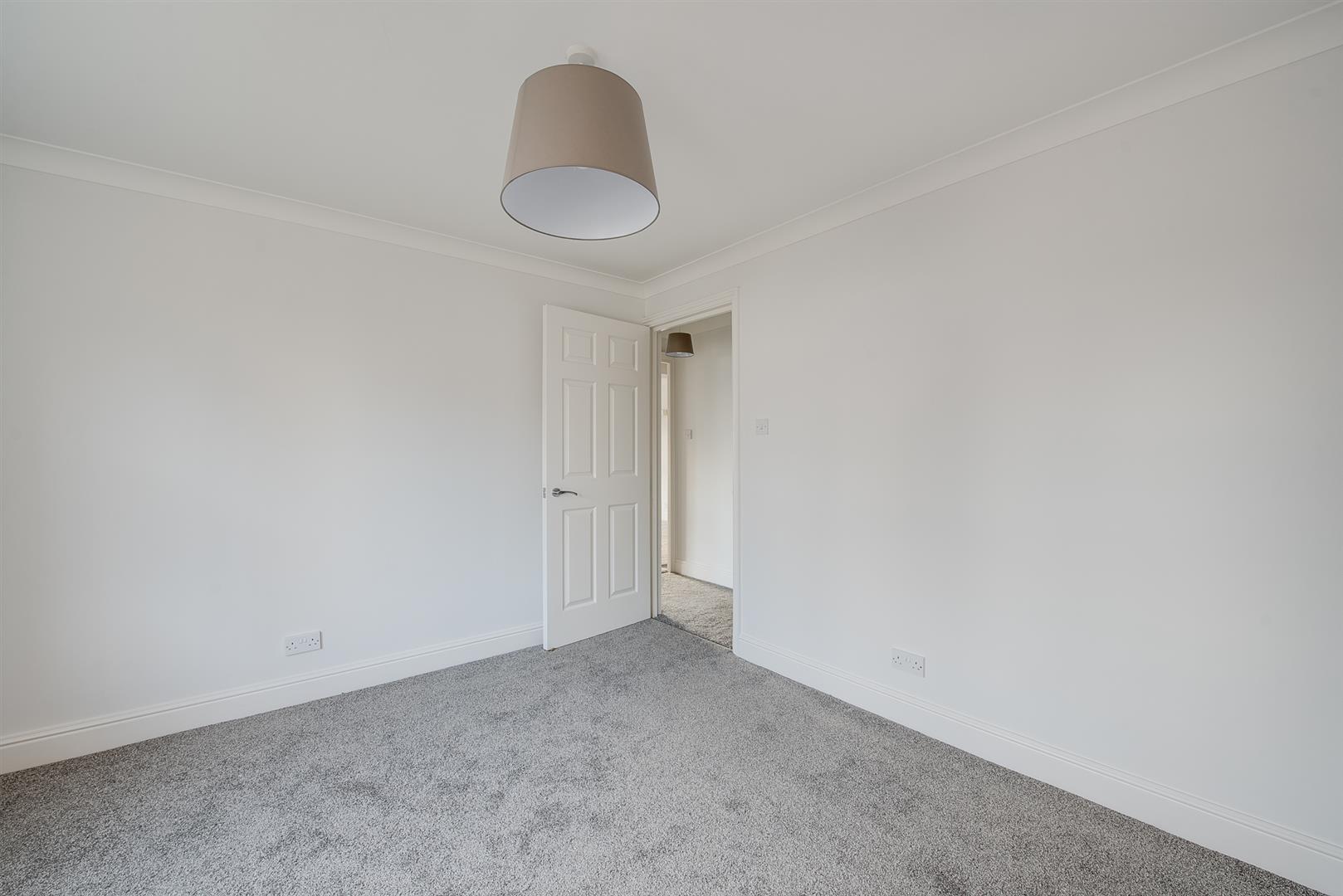 flat for sale white hart road