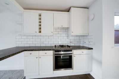 flat for sale white hart road