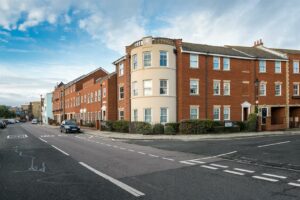 flat for sale white hart road
