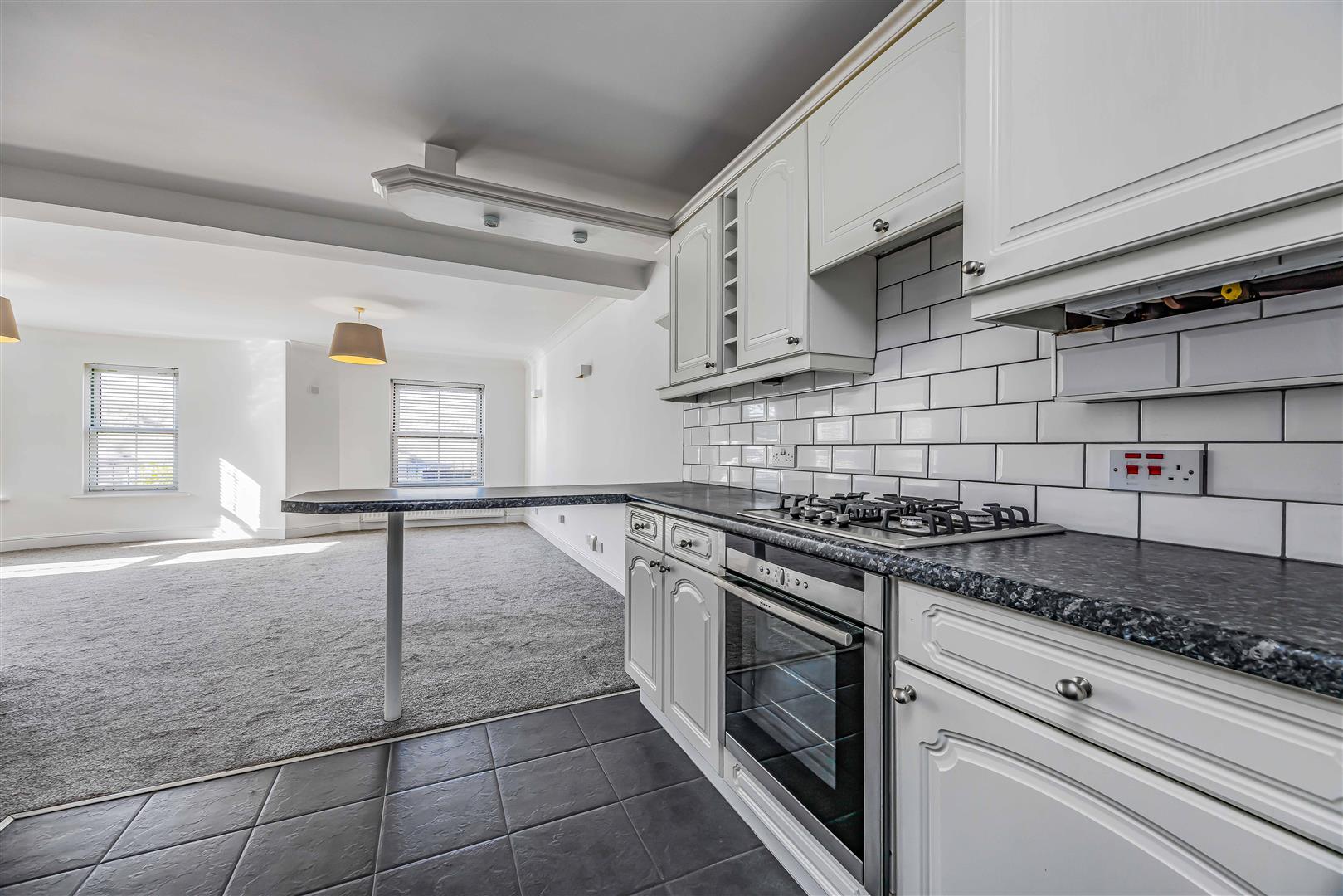 flat for sale white hart road
