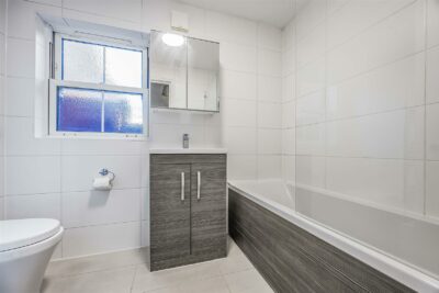 flat for sale white hart road