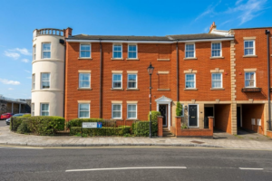flat for sale white hart road