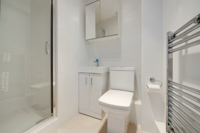 flat for sale white hart road