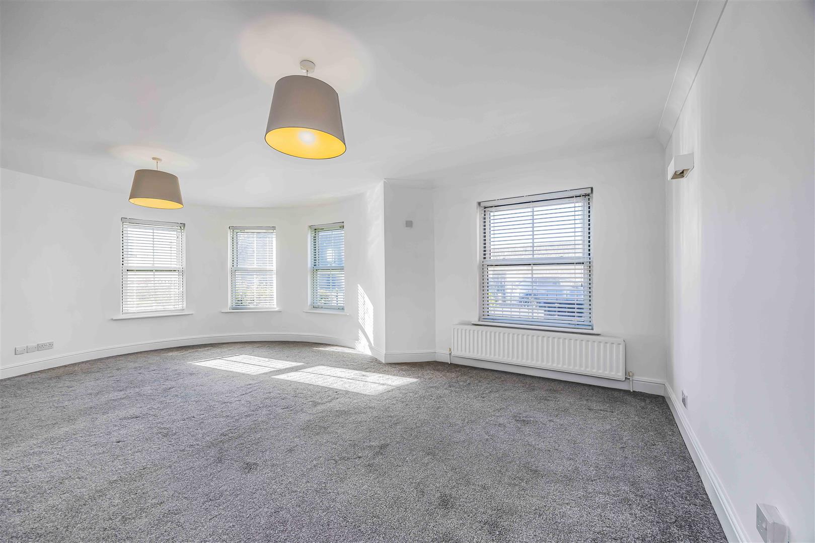 flat for sale white hart road