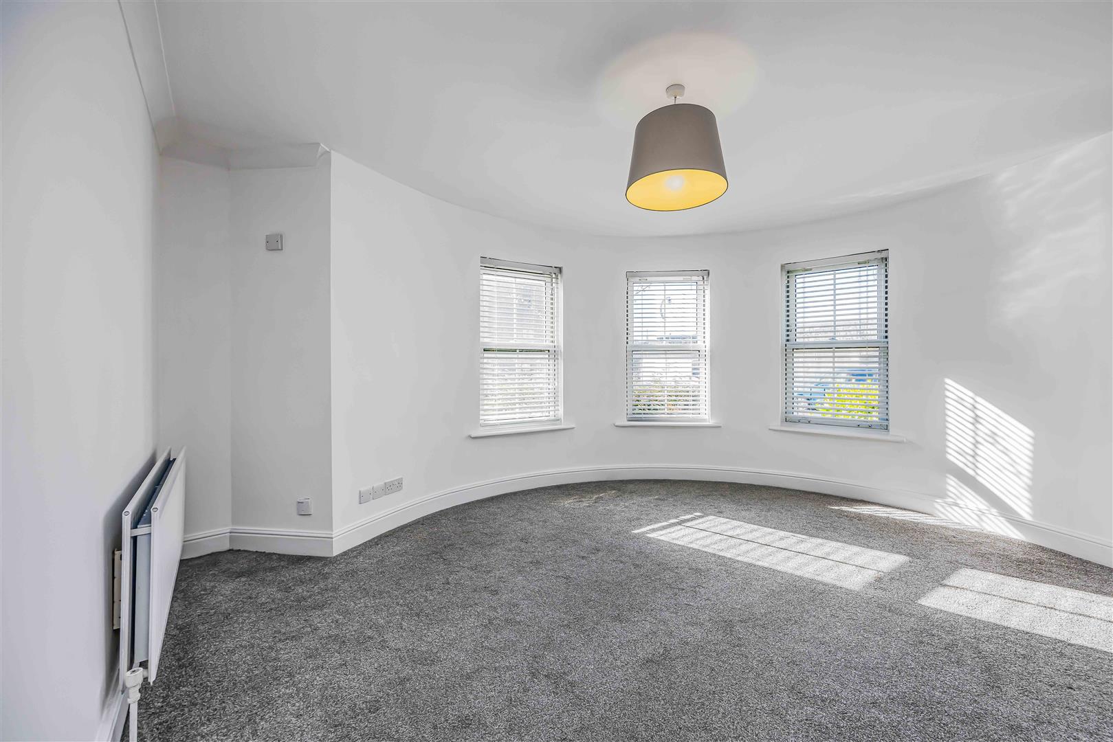 flat for sale white hart road