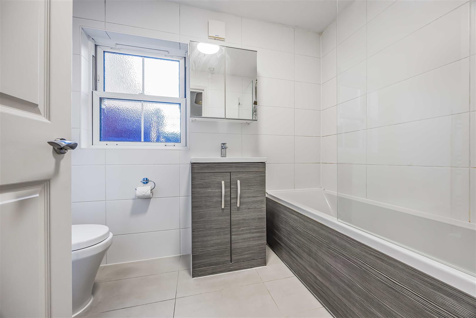 flat for sale white hart road