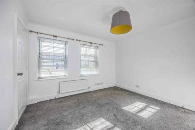 flat for sale white hart road