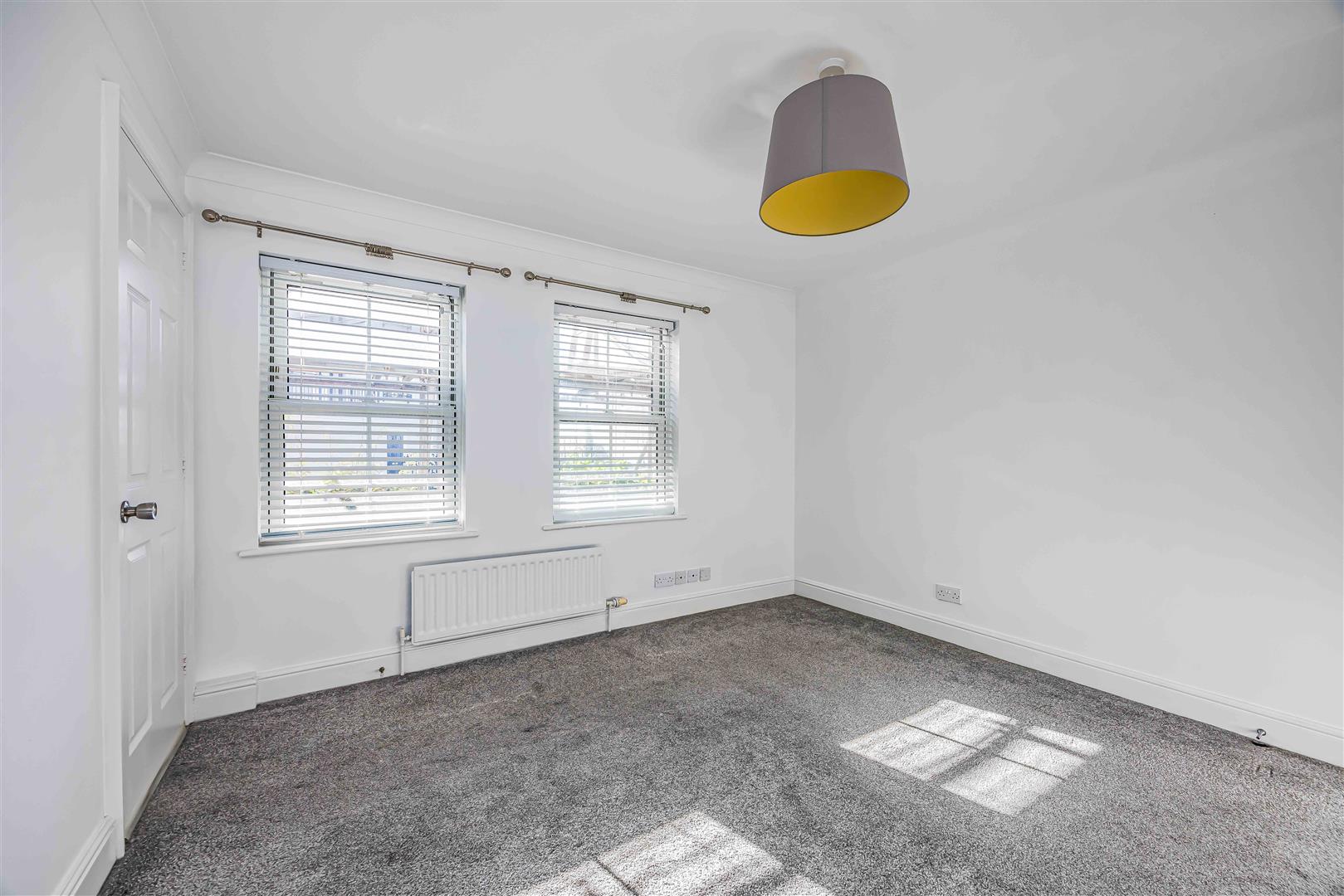 flat for sale white hart road